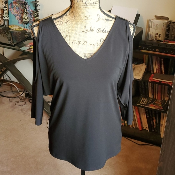International Concerts black cold shoulder blouse - Picture 1 of 10
